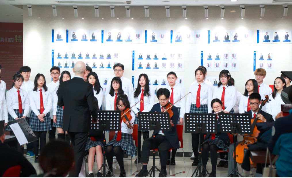 Media Report | Pursuing Light and Dreams in an International Campus